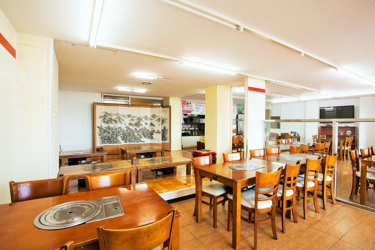 Lasania Resort Seogwipo-stad Buitenkant foto