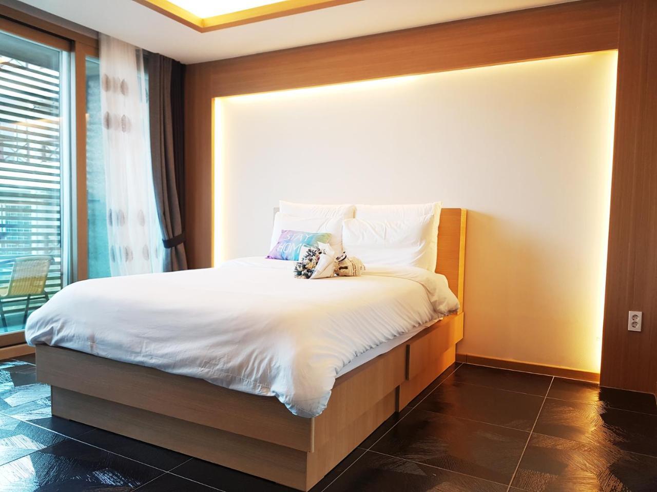 Lasania Resort Seogwipo-stad Buitenkant foto
